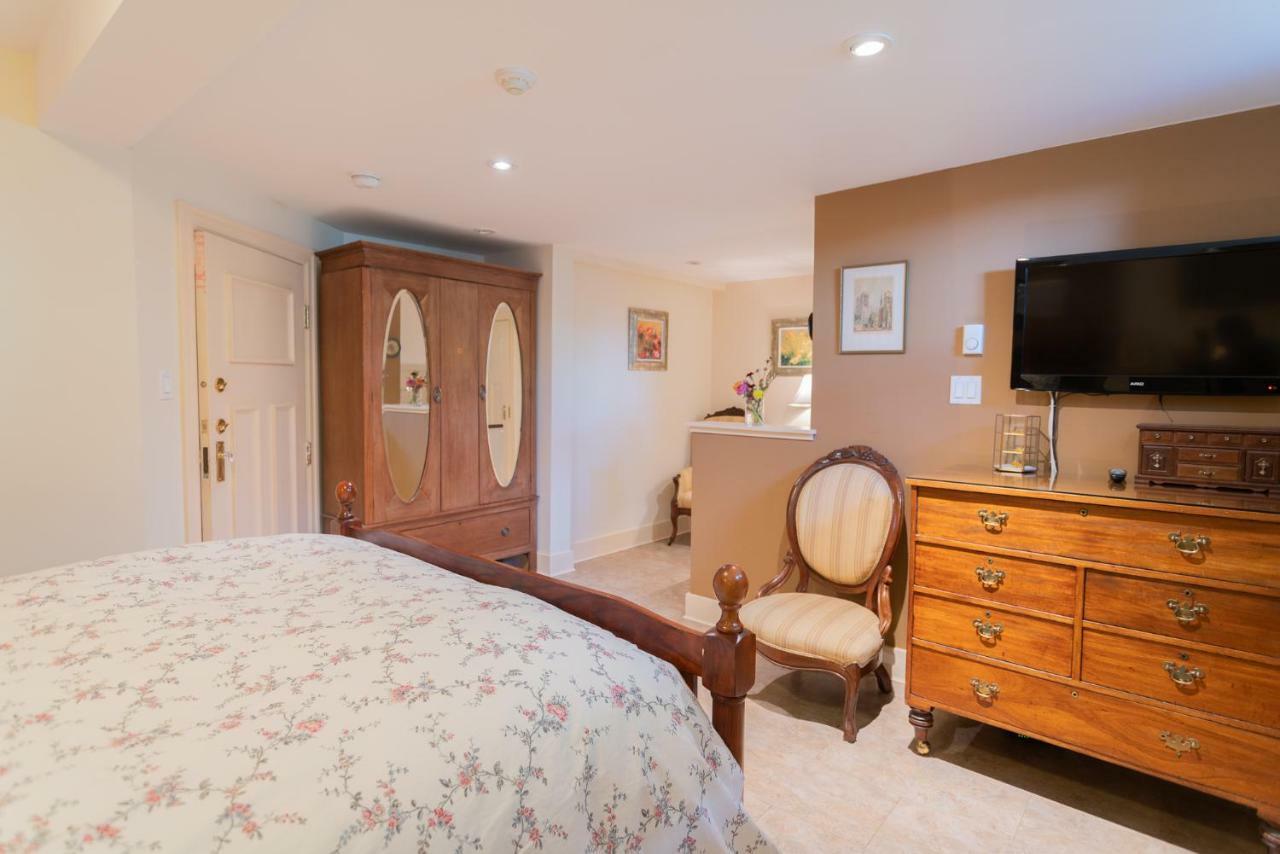 Beaconsfield - 5* Victoria