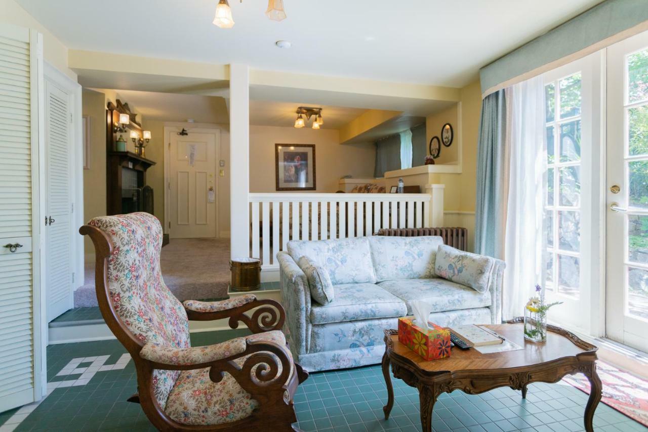 Beaconsfield - Bed & Breakfast Victoria
