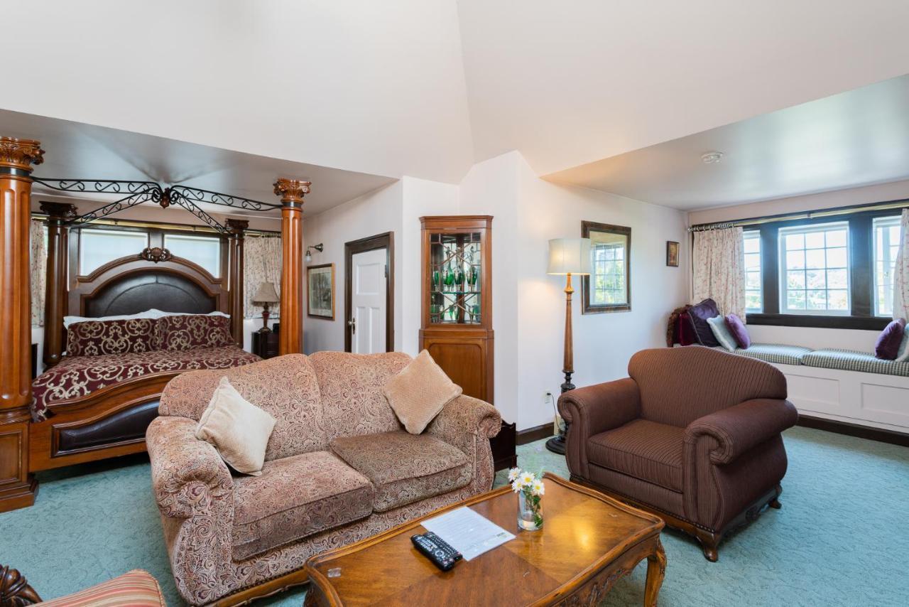 Beaconsfield - 5* Victoria