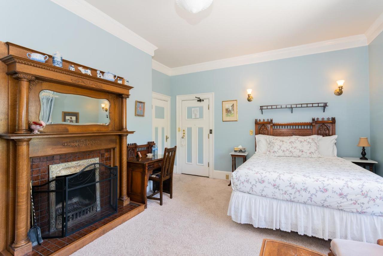 Beaconsfield - 5*