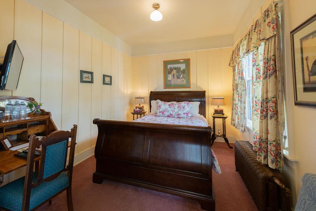Bed & Breakfast Beaconsfield -