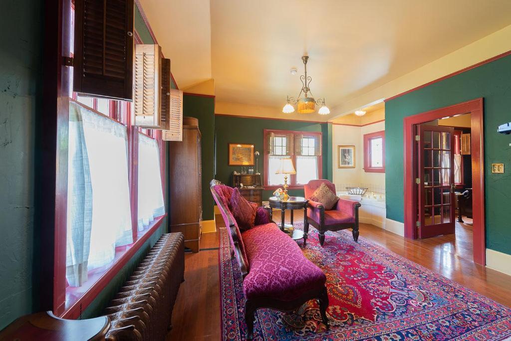 Bed & Breakfast Beaconsfield -