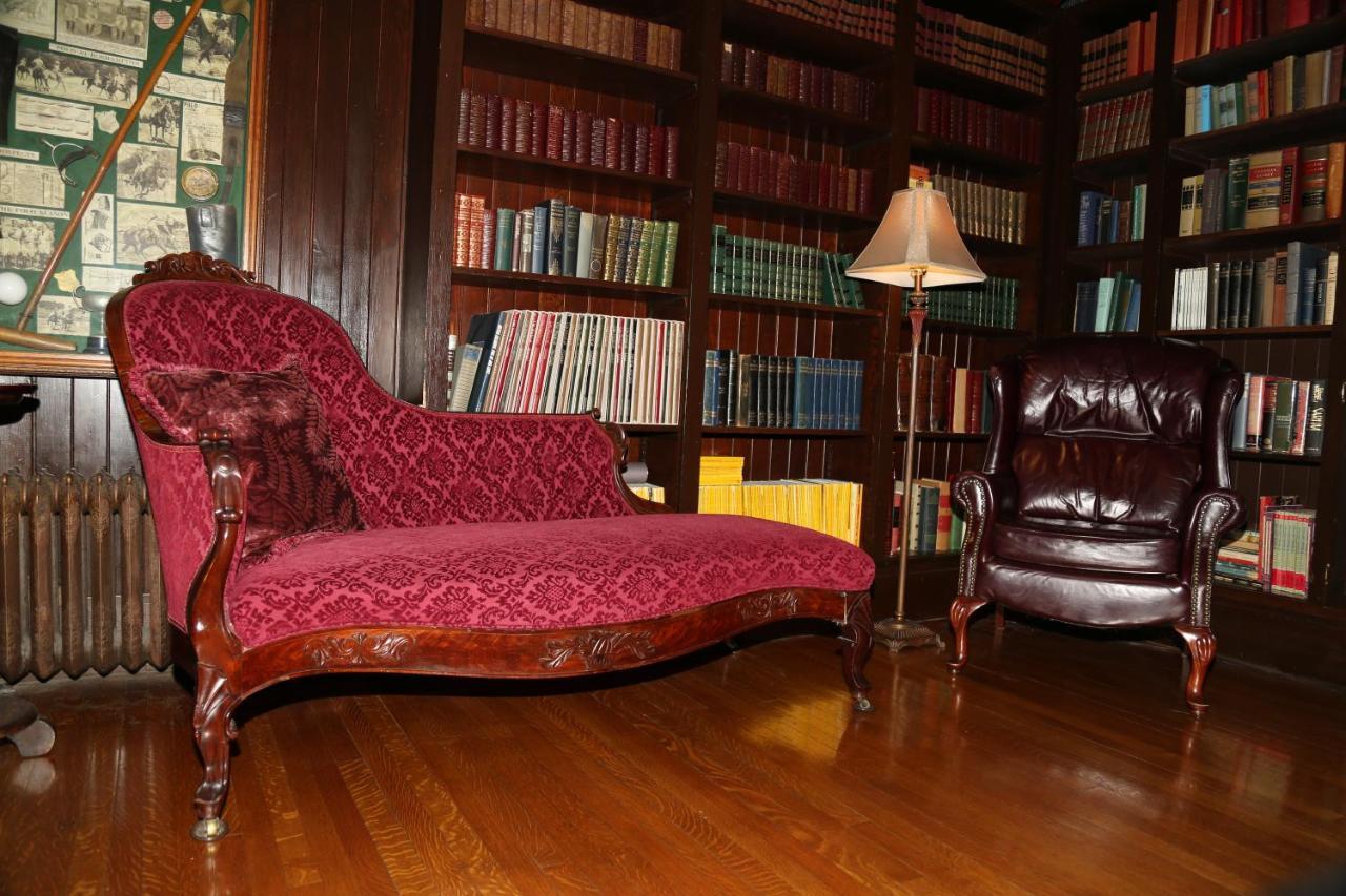 Beaconsfield - Bed & Breakfast