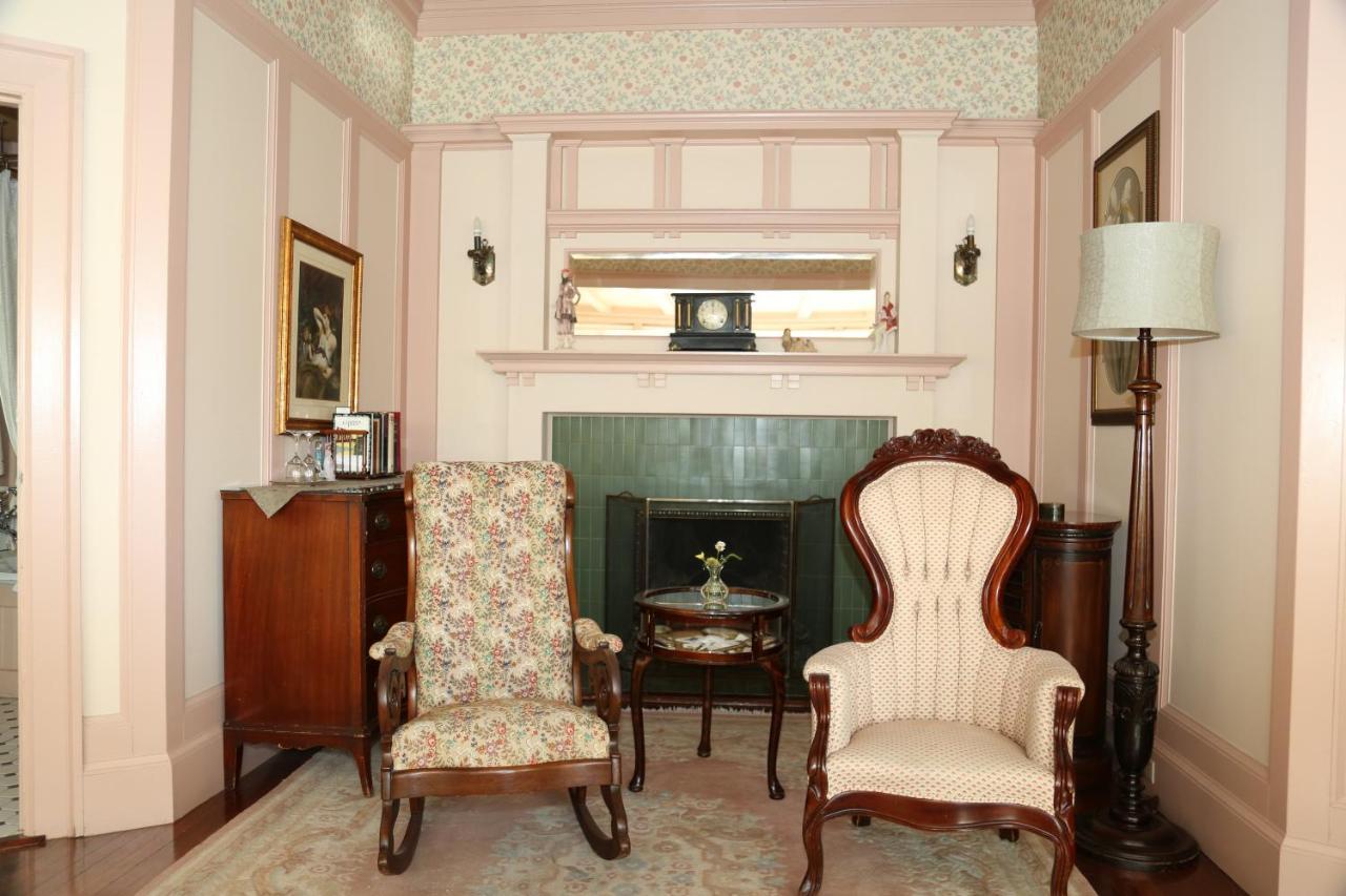 Beaconsfield - Bed & Breakfast 5*